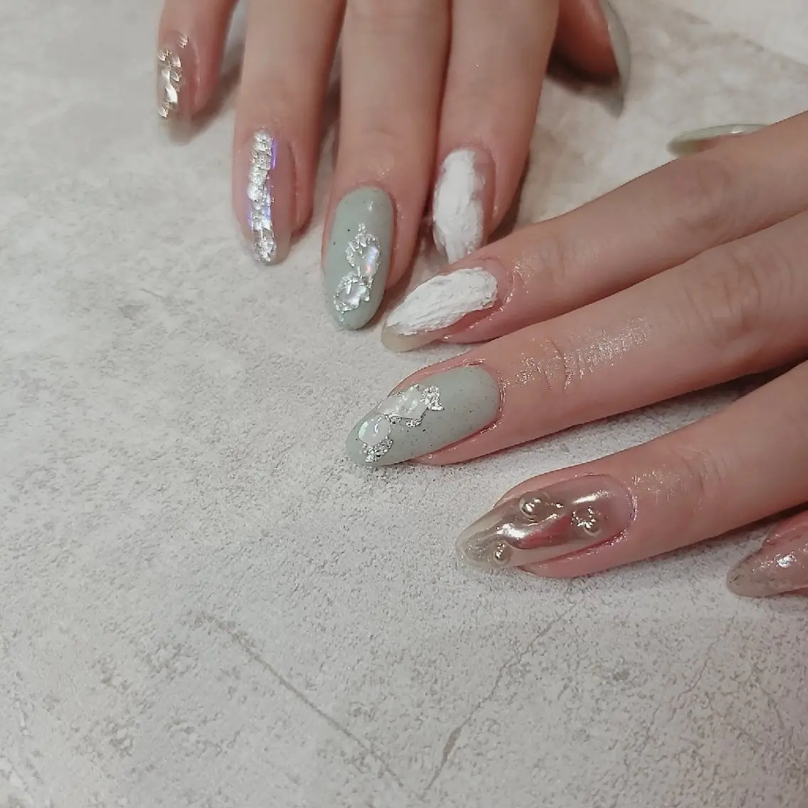 ネイル ハンドネイル Lunabloom. yurinaのネイルデザイン