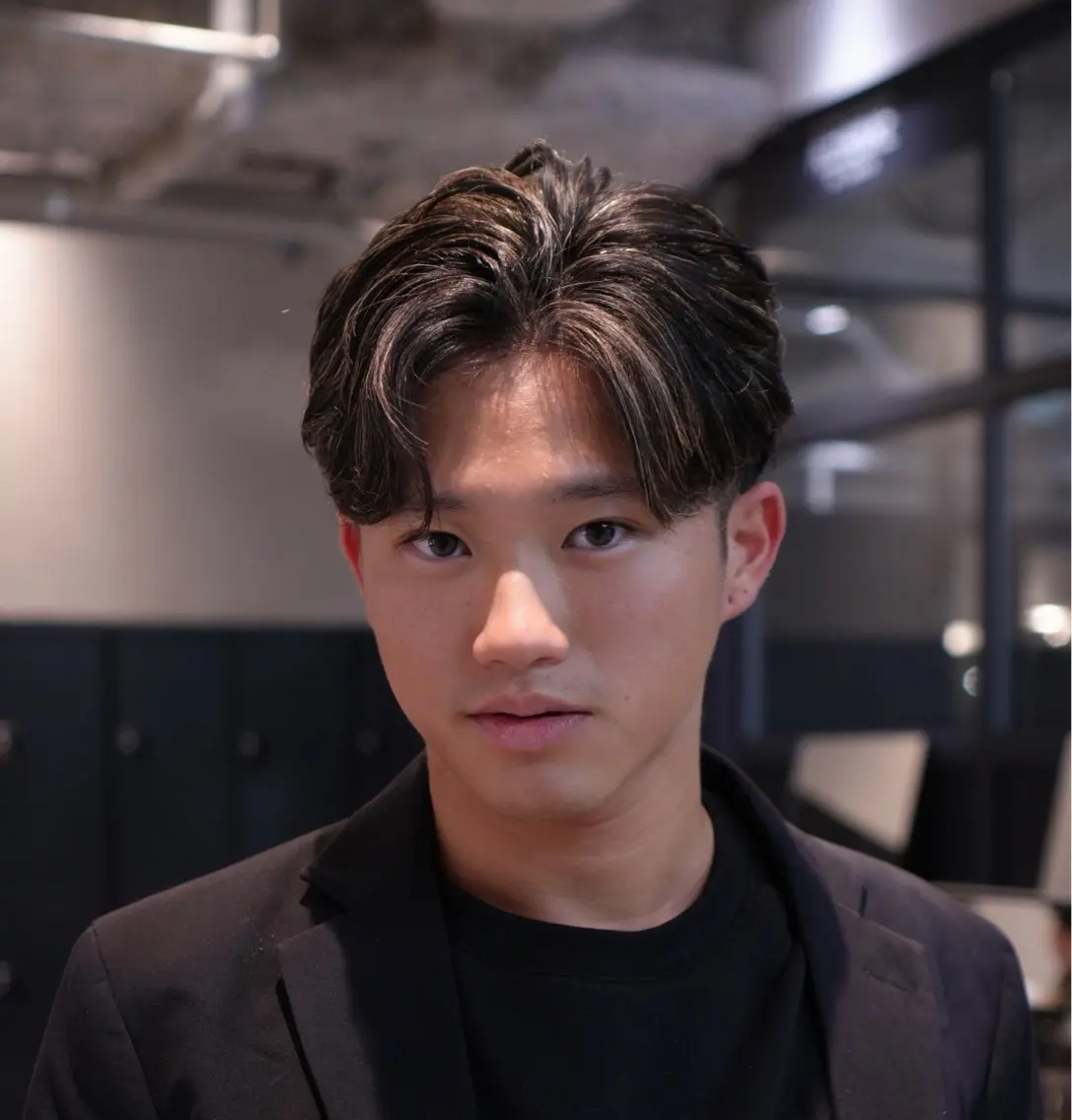 メンズ メンズハイライト 奈良奎汰 メンズカットのヘアスタイル