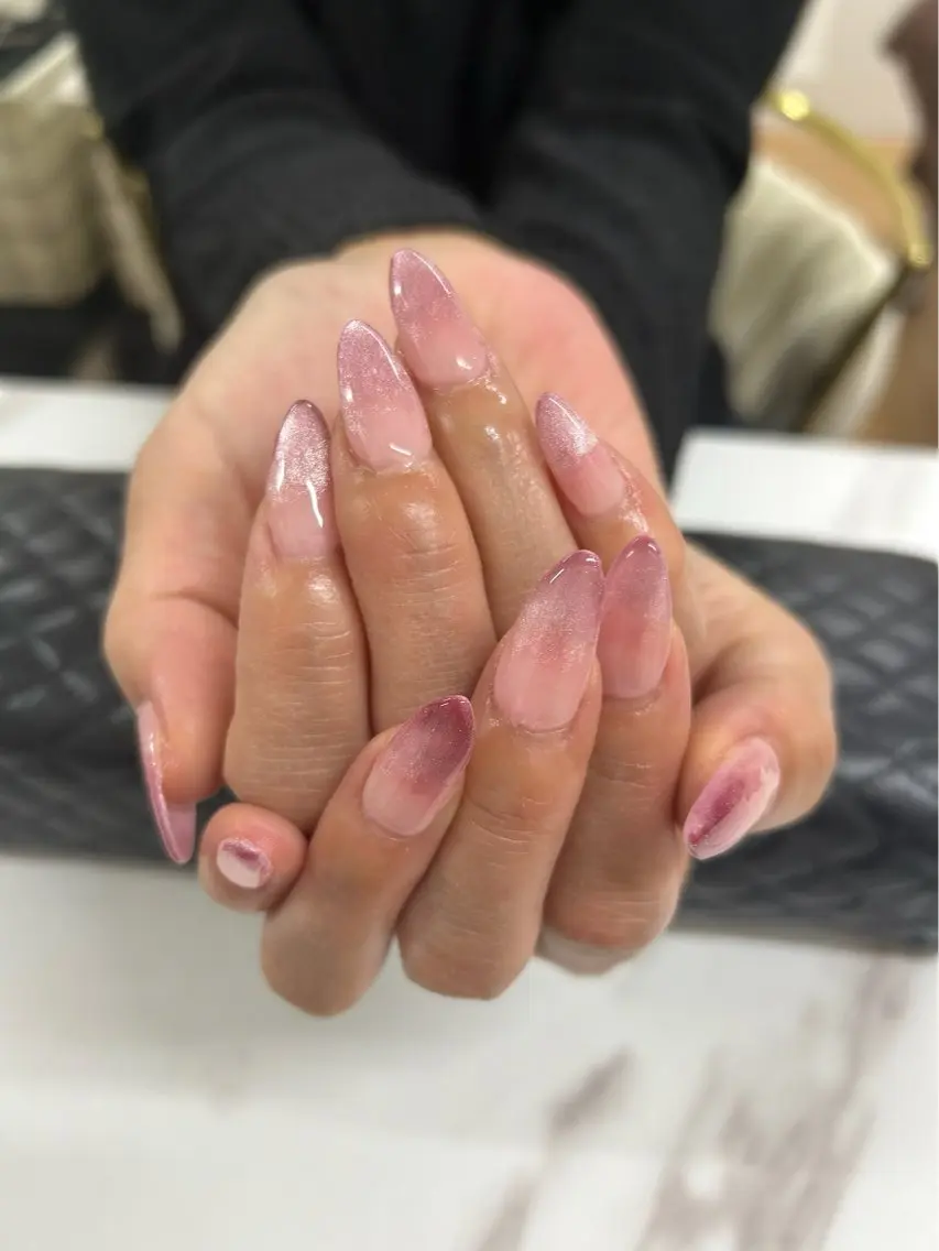 ネイル ハンドネイル 世界の宝石箱 bijoux万結実のエステ・リラクイメージ