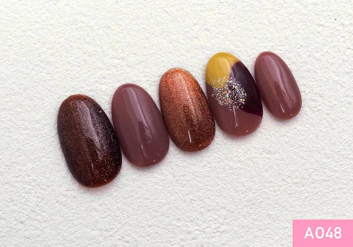 ネイル シルバー 新橋🌷 Nailのネイルデザイン