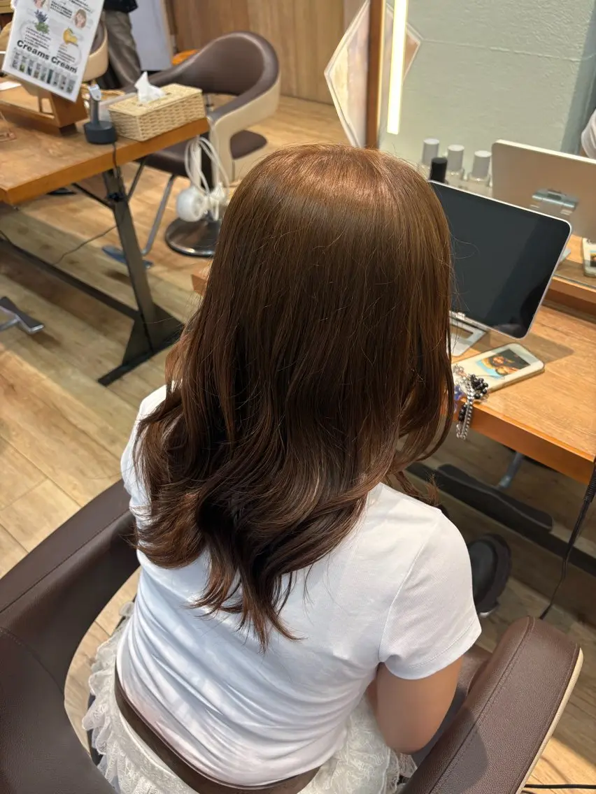 セミロング カラー ヘアカラー 透明感カラー 🧚‍♂️さえのヘアスタイル