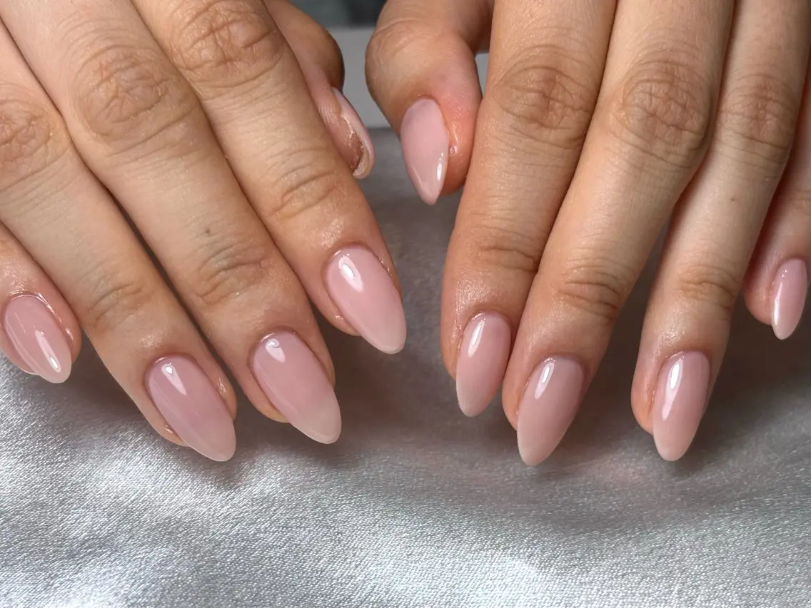 ミディアム ハンドネイル Nailsalon Puttiのネイルデザイン