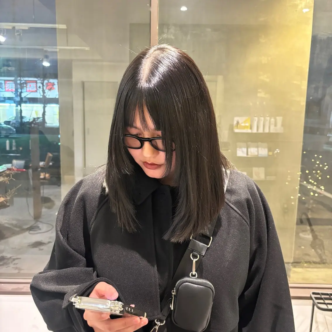 セミロング カット ヘアカラー 小木曽 里華のヘアスタイル