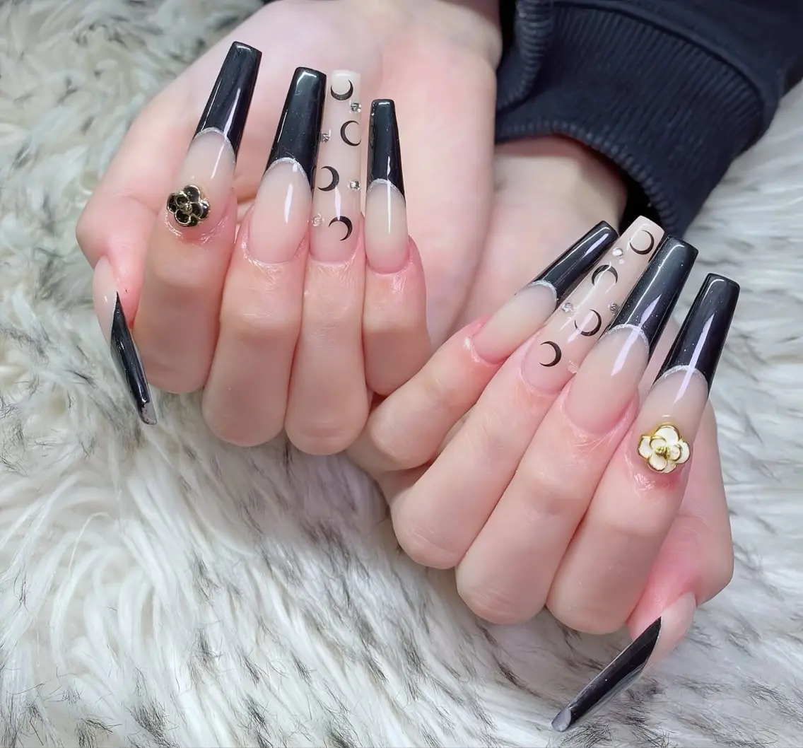 ネイル アニマル柄 ボルドー ブラウン チークネイル フレンチネイル ハンドネイル Rin Nail 新大久保店のネイルデザイン