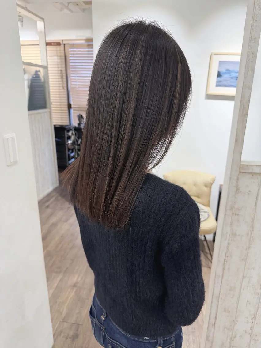 セミロング カラー ハイライトカラー ハイライト ヘアカラー トリートメント ハイライト⭐️上野 高広のヘアスタイル