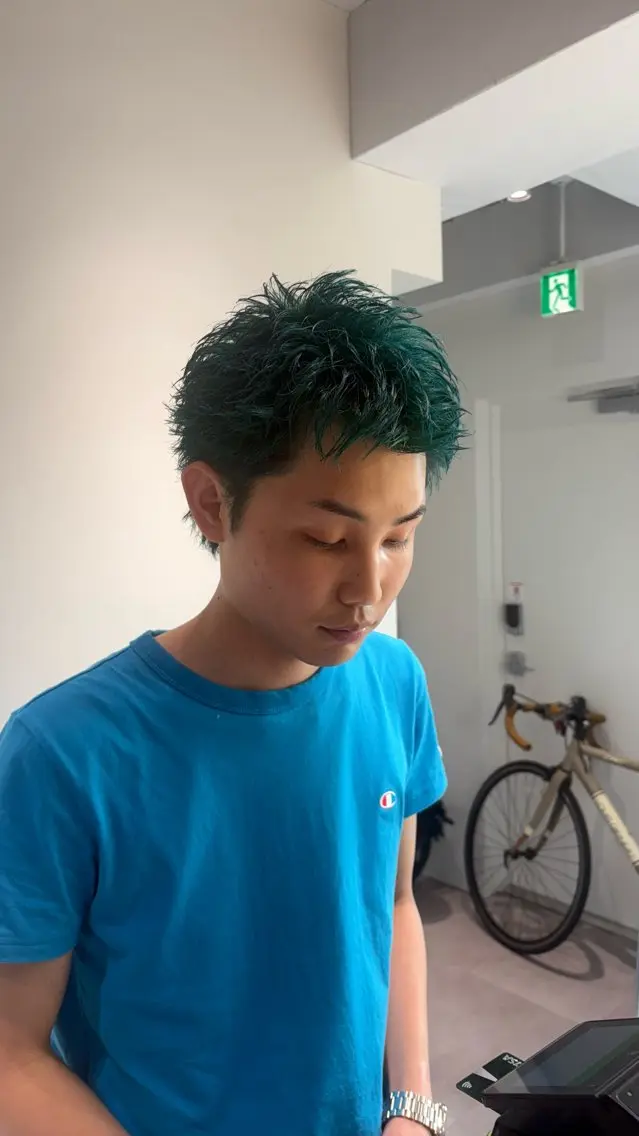 ショート カラー メンズ メンズブリーチ ブリーチ カット ヘアカラー 高橋 周のヘアスタイル