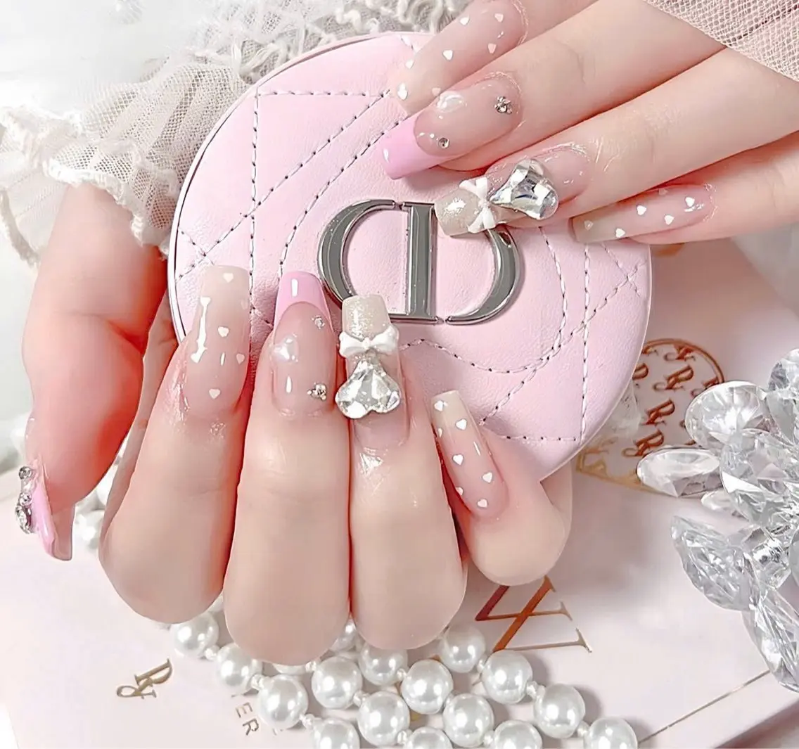 ネイル フレンチネイル ジェルネイル ガラスフレンチ ハロウィン ハート ハンドネイル H.baby Nail Salonのネイルデザイン