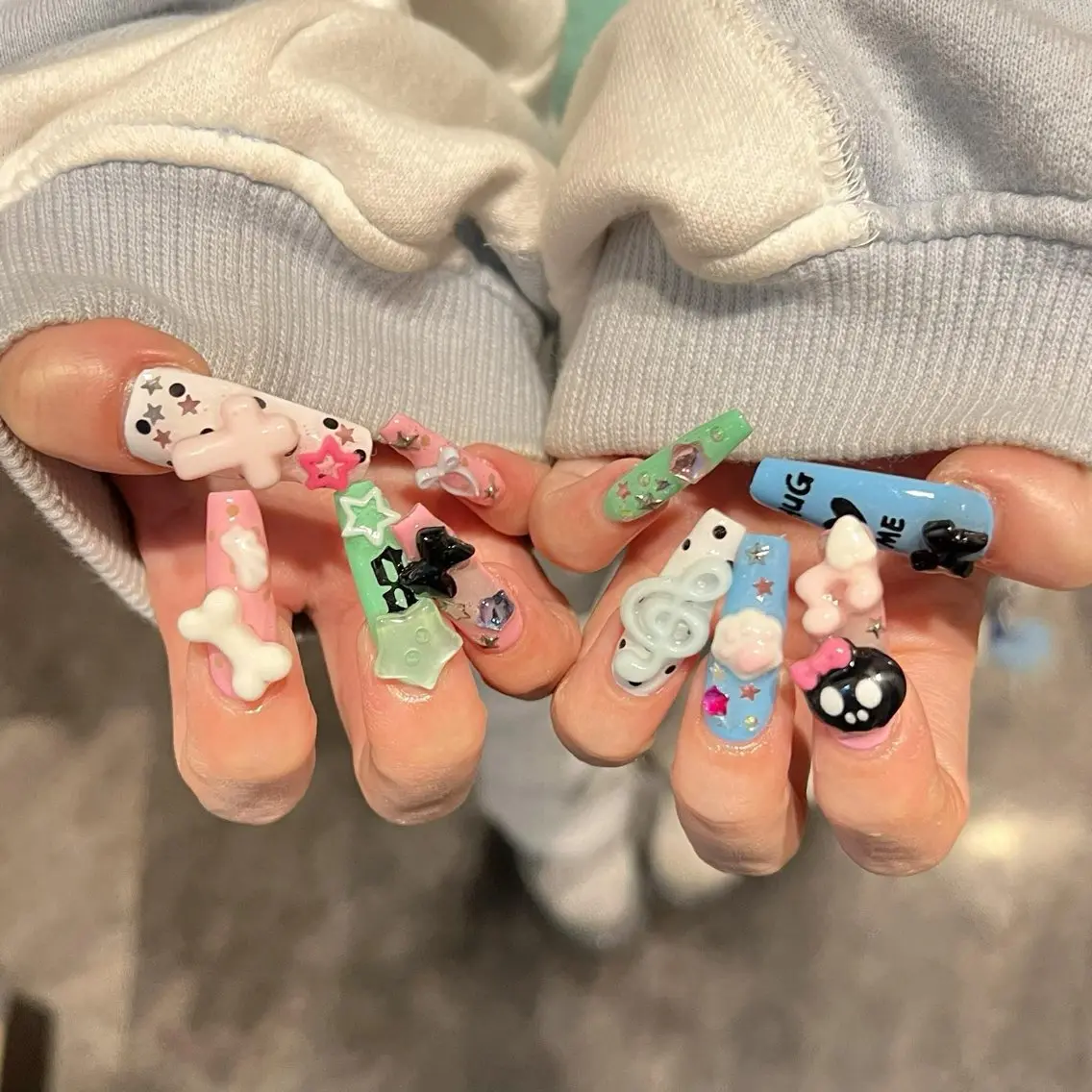 ネイル ハンドネイル ハンドケア Panda chan Novaのネイルデザイン