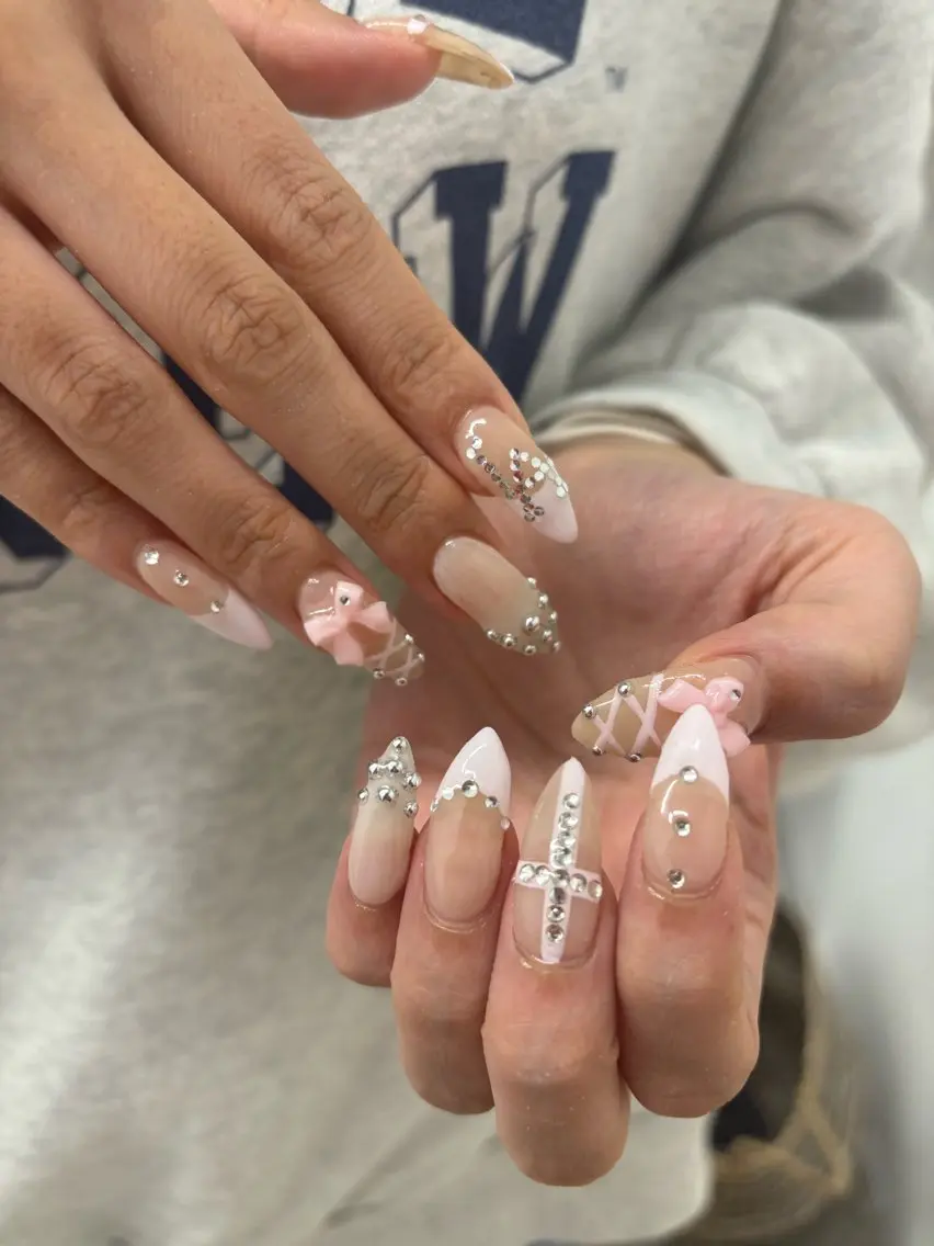ネイル ハンドネイル yuria 🎀海外ネイル🌺のネイルデザイン