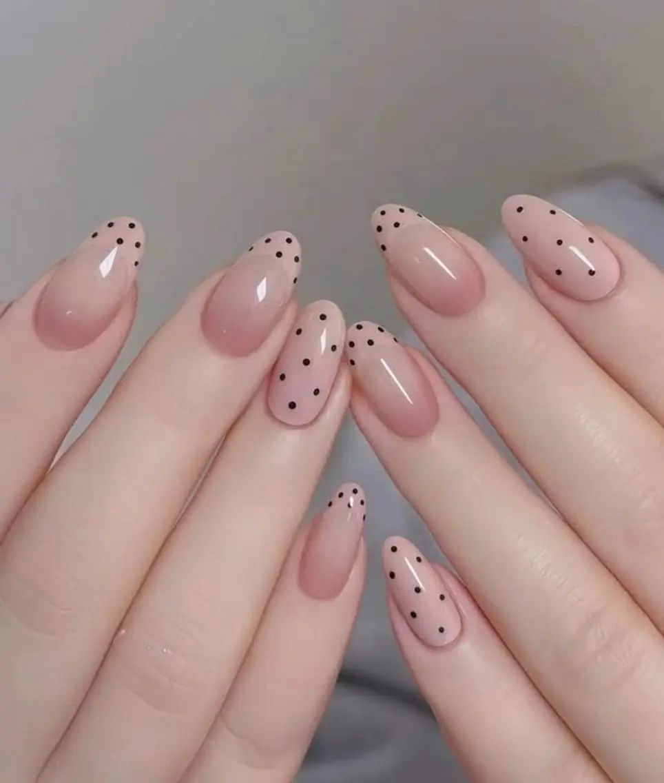 ネイル チークネイル ドット フレンチネイル グラデーション 韓国ネイル ハンドネイル ハンドケア Aria Nail Beautyのネイルデザイン