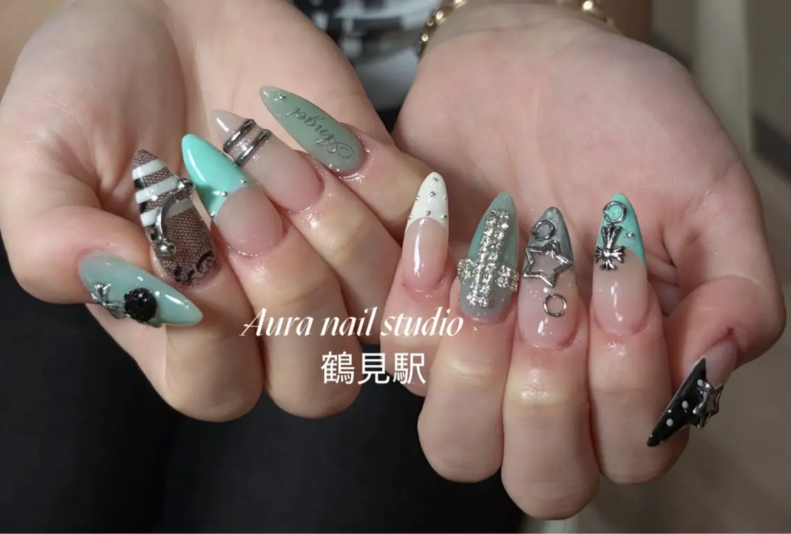 ロング ハンドネイル Aura nail 🍐💫のネイルデザイン