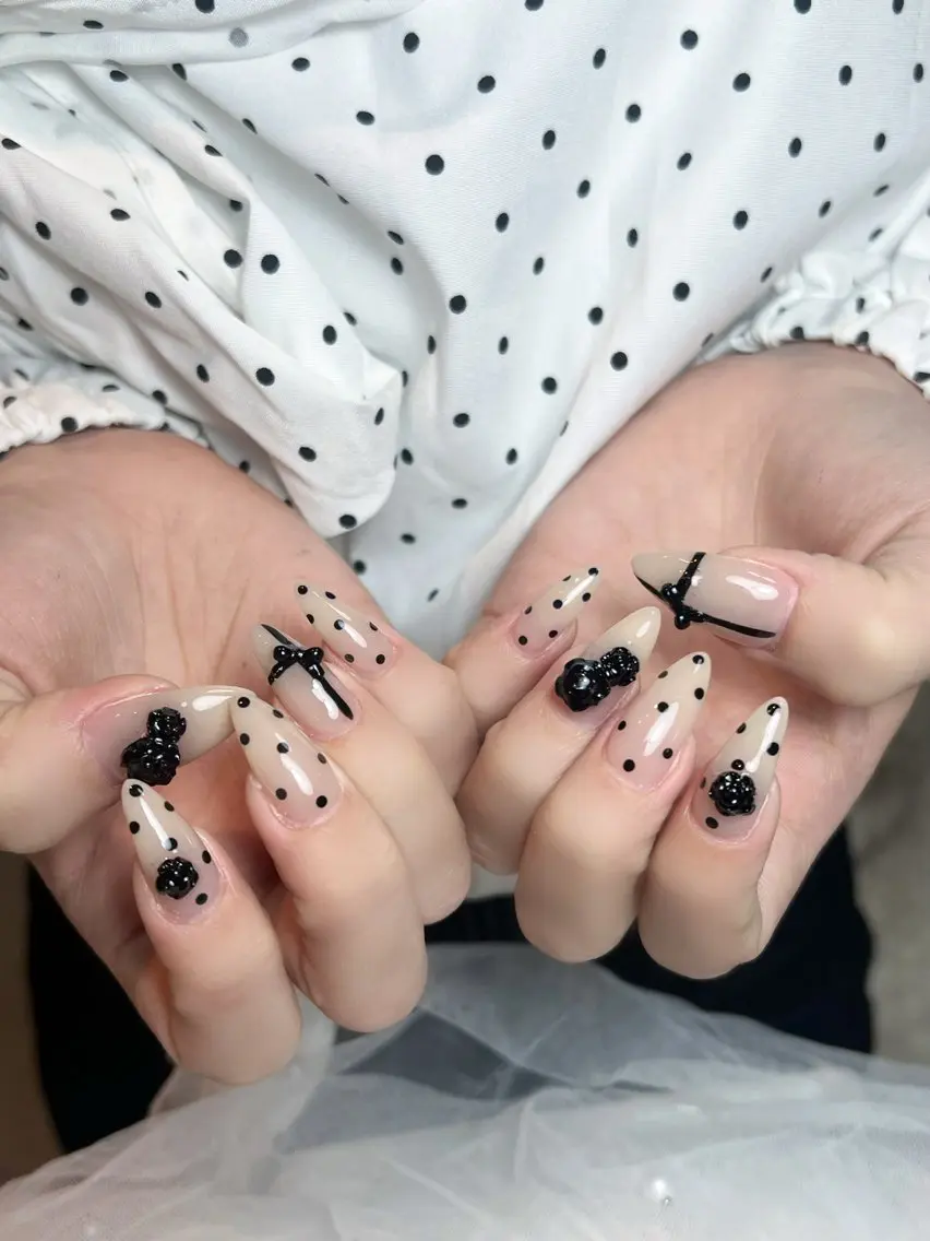 ネイル オーロラネイル ボルドー ブラウン 氷ネイル・うるうるネイル キラキラネイル ハンドネイル Julli NailStudioのネイルデザイン