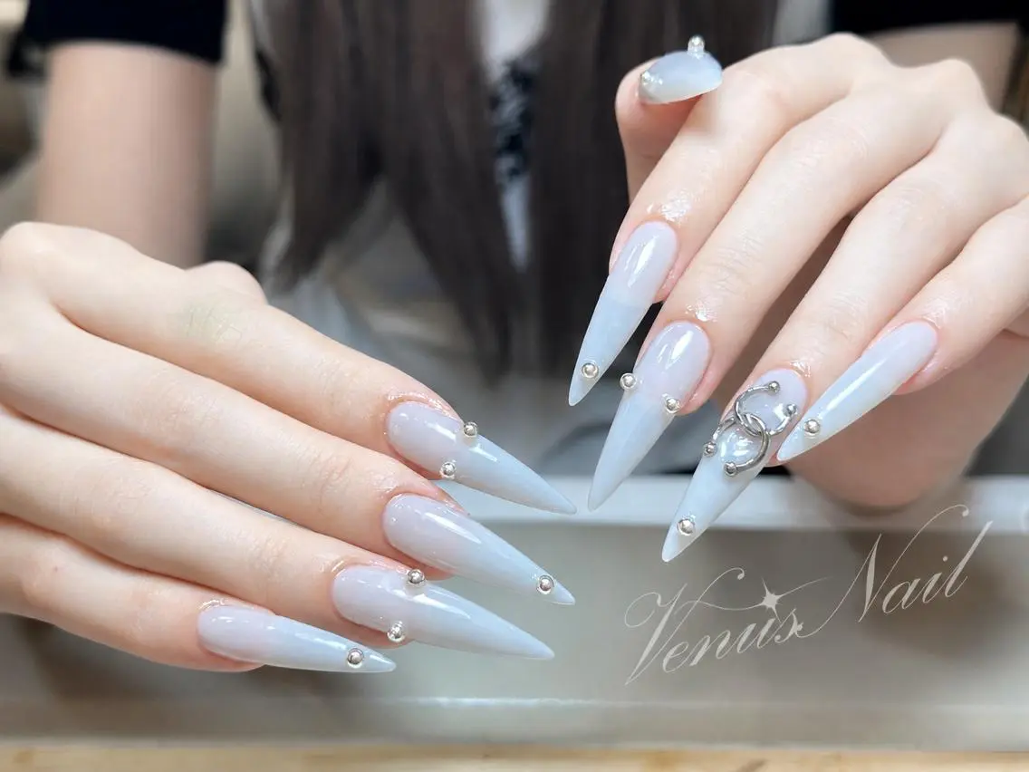 ネイル オーロラネイル 長さ出し フラッシュネイル フラワーネイル フットネイル ハンドネイル Venus nail チップ長さだし専門店のネイルデザイン
