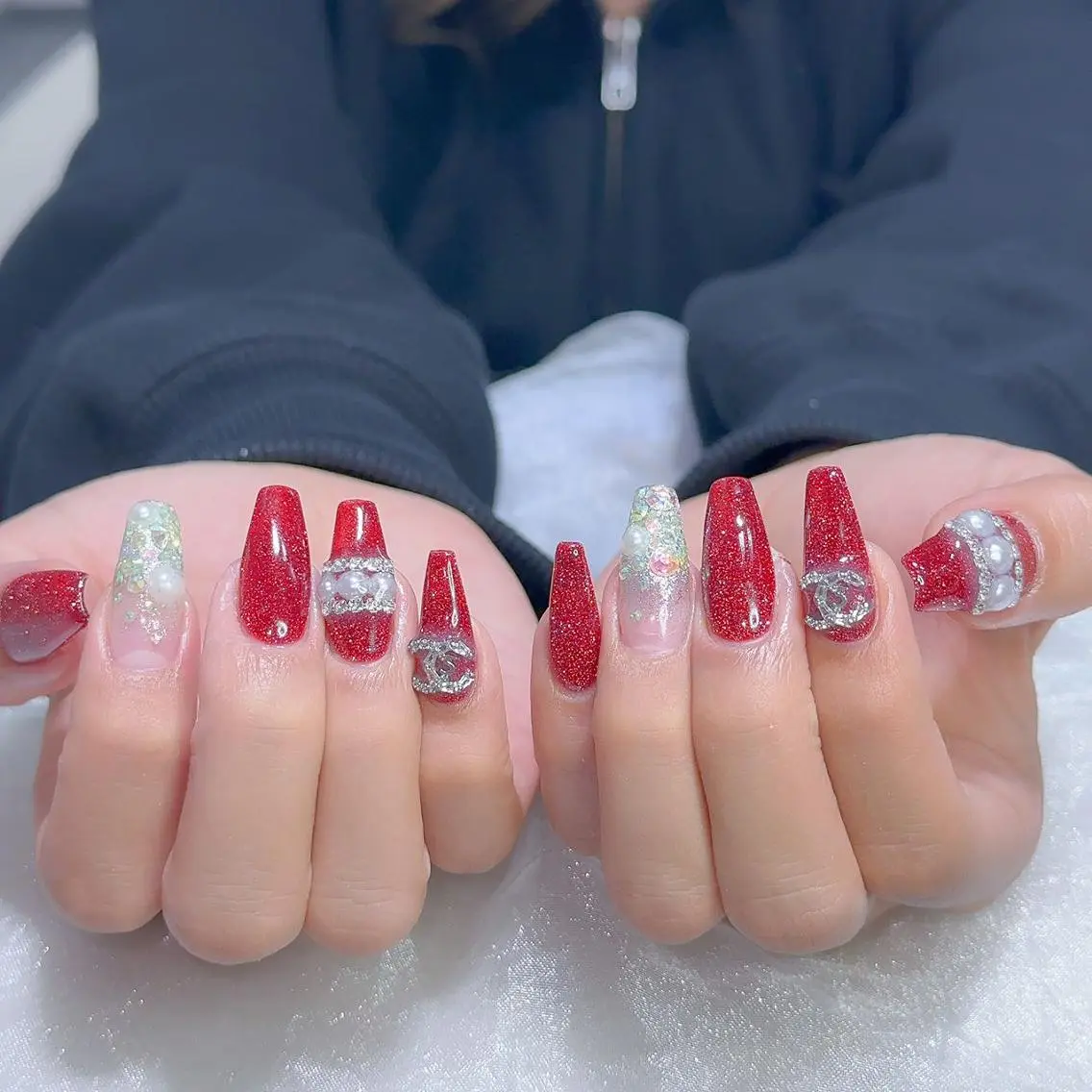 ネイル アートネイル 長さ出し ネイルチップ Queens ひなのネイルデザイン