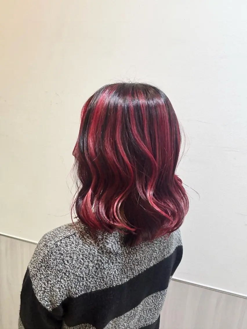 ミディアム カラー 黒髪 デザインカラー レッドカラー 野口 実優のヘアスタイル