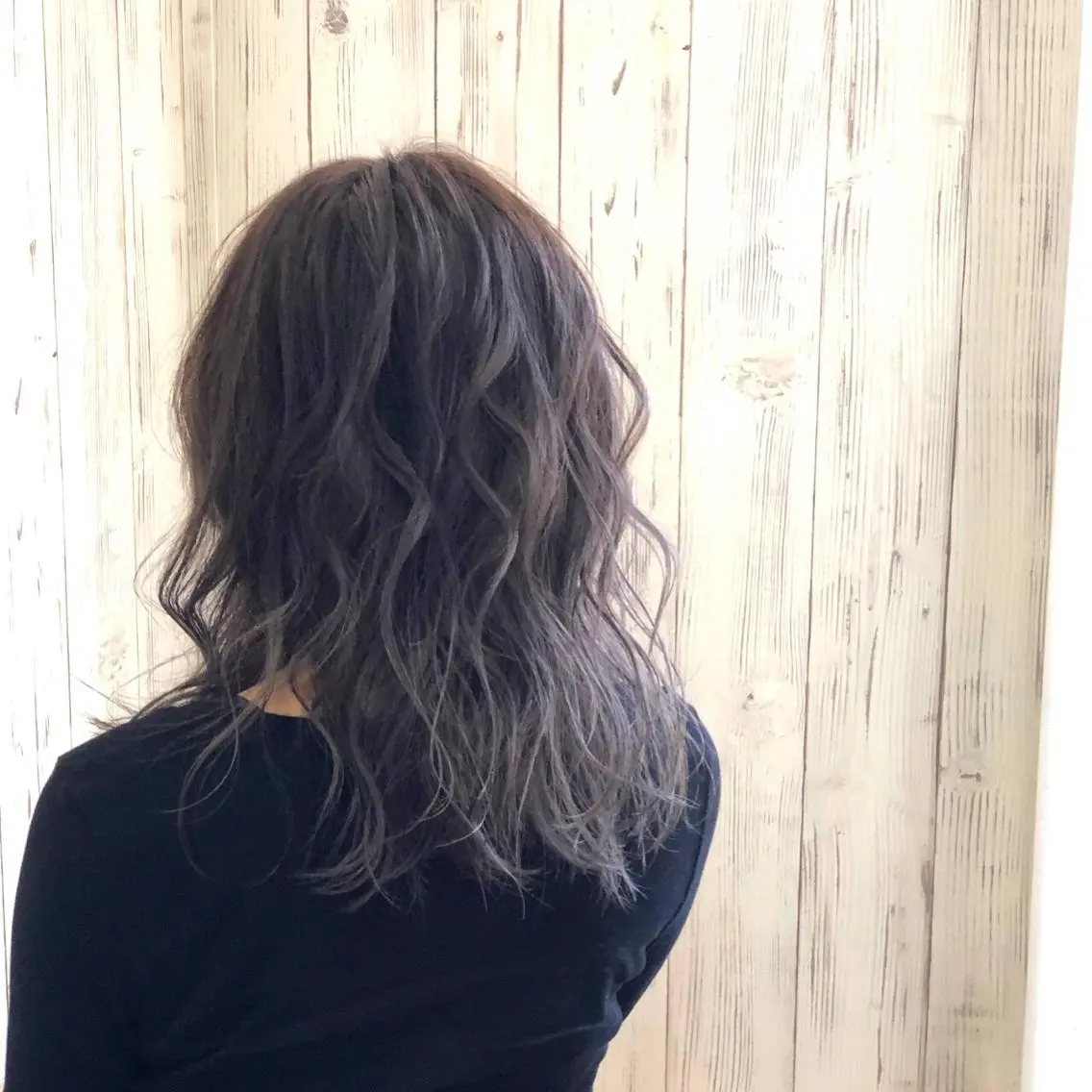カラー グラデーションカラー ハイライトカラー シルバー hairsolon Geminiのヘアスタイル