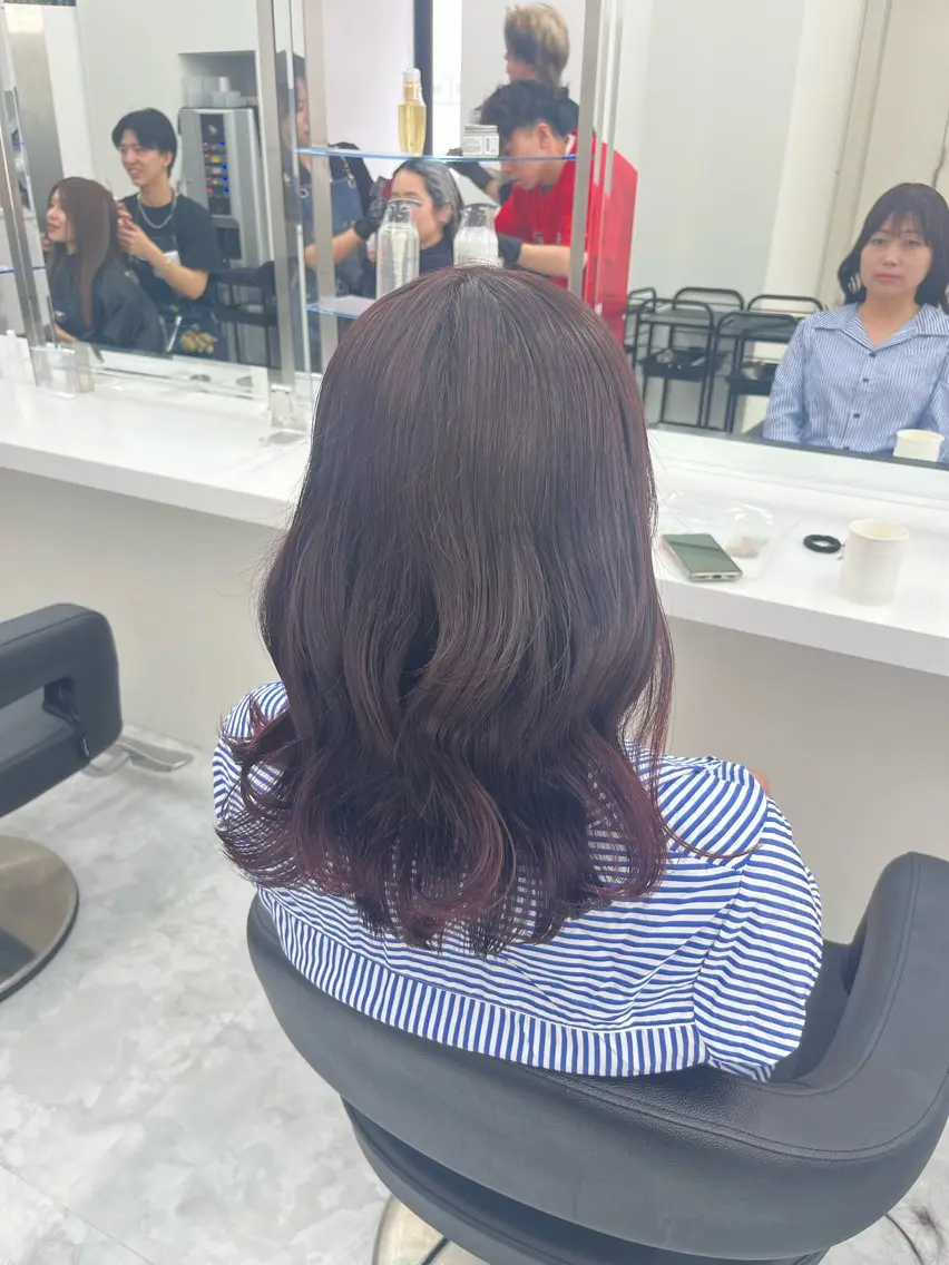 セミロング カラー ヘアアレンジ Zina熊本🫧 Kurehaのヘアスタイル