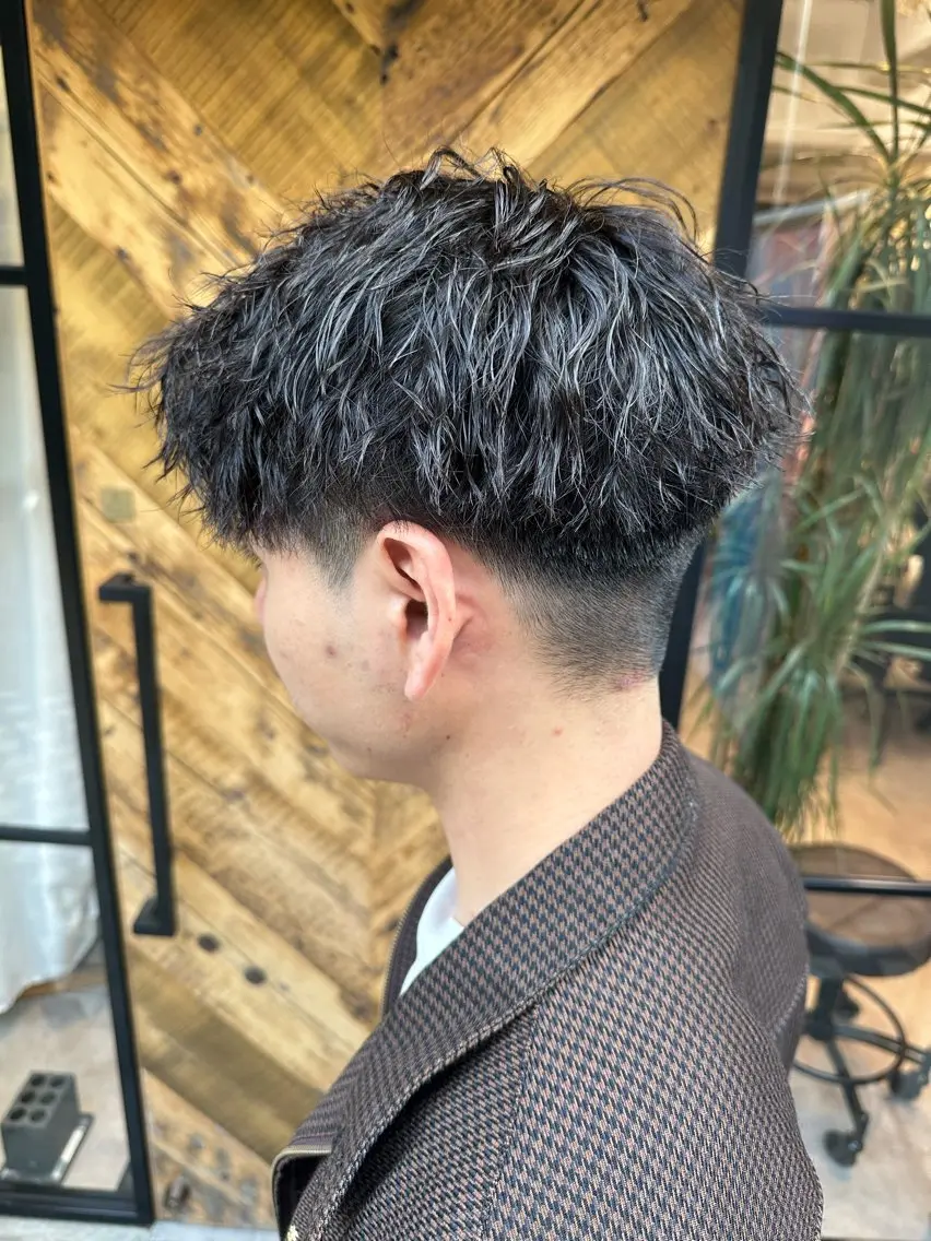 パーマ メンズ フェードカット メンズパーマ ニュアンスパーマ カット パーマ 【gemini店長】 メンズ特化中野稜平のヘアスタイル