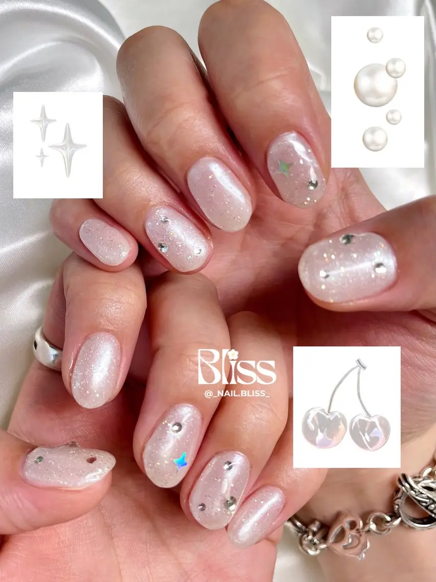 ネイル 氷ネイル・うるうるネイル シンプルネイル ホワイト ハンドネイル NAIL BLISSのネイルデザイン