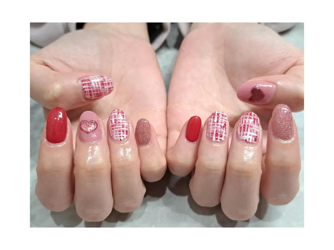 ネイル ハンドネイル 長谷川 奈緒美のネイルデザイン