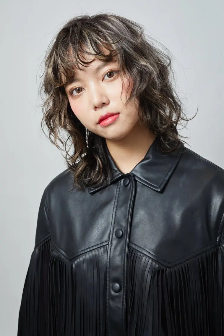 セミロング カラー パーマ ヘアメイク金坂 /カットカラー/のヘアスタイル