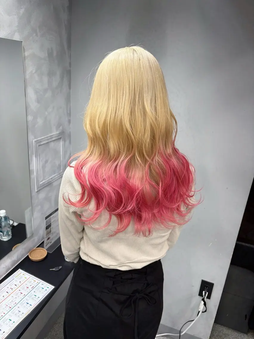 ロング カット ヘアカラー ブリーチ BAM BIのヘアスタイル