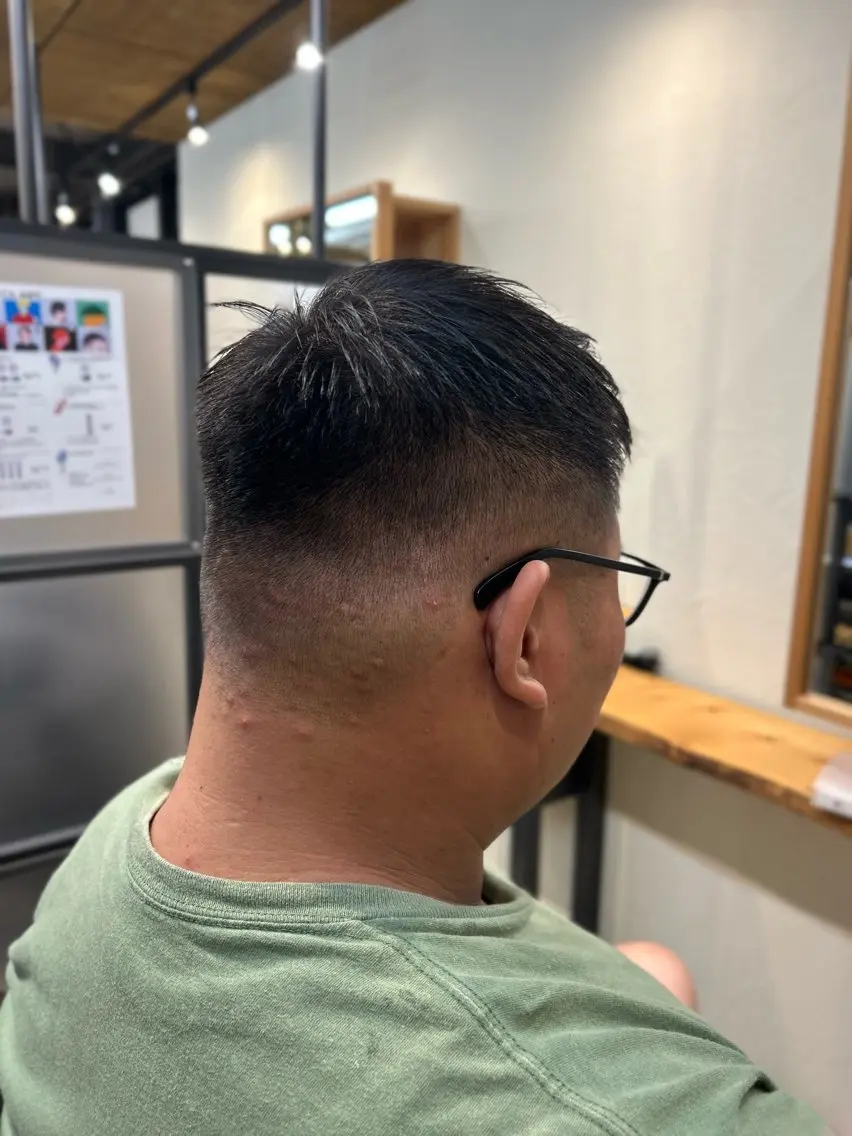 メンズ フェードカット 服部 和香のヘアスタイル