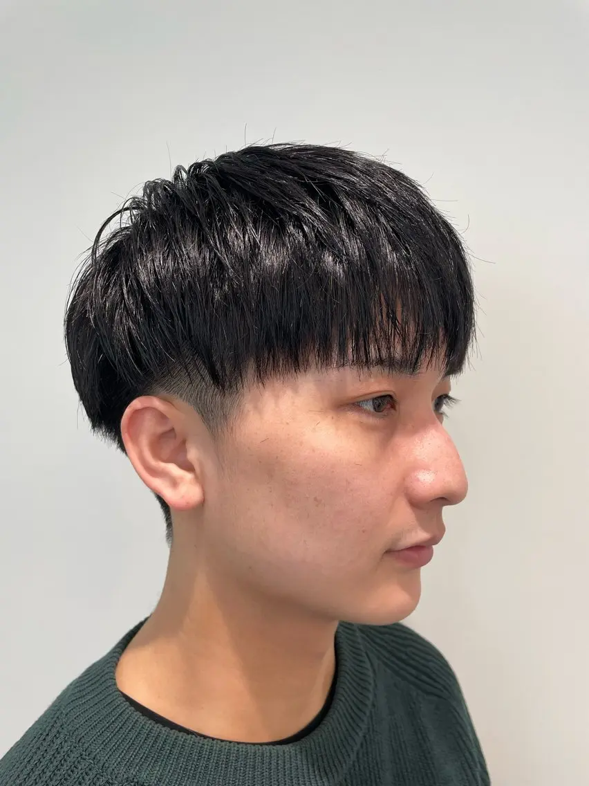 ショート メンズ ツーブロック 刈り上げ カット メンズカット MIWAの眉毛・アイブロウイメージ