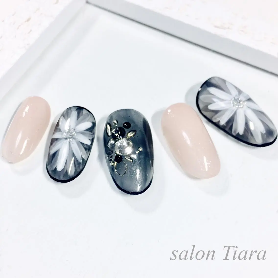 ネイル Private SalonTiaraのネイルデザイン