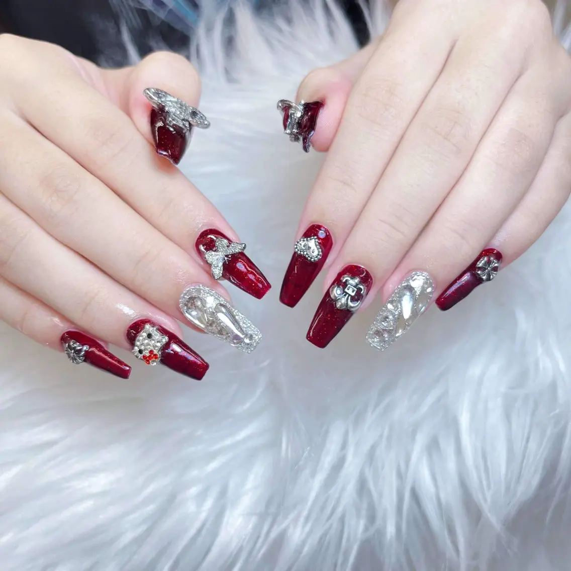 ネイル ジェルネイル 韓国ネイル マグネットネイル ネイルチップ 冬ネイル Lenie Nail Salonのネイルデザイン