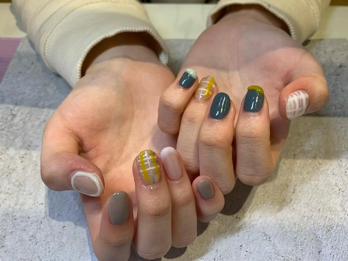 ネイル 持ち込み マキノ ユイのネイルデザイン