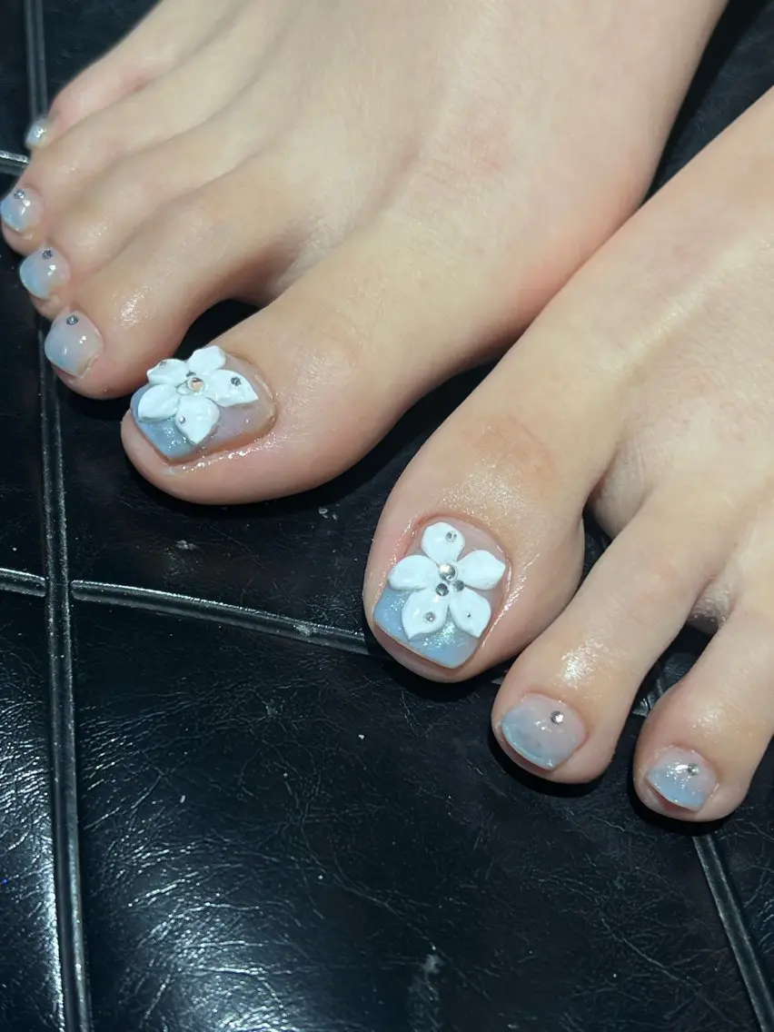 ネイル フットネイル Hata nail 🎀個性派ニュアンスのネイルデザイン