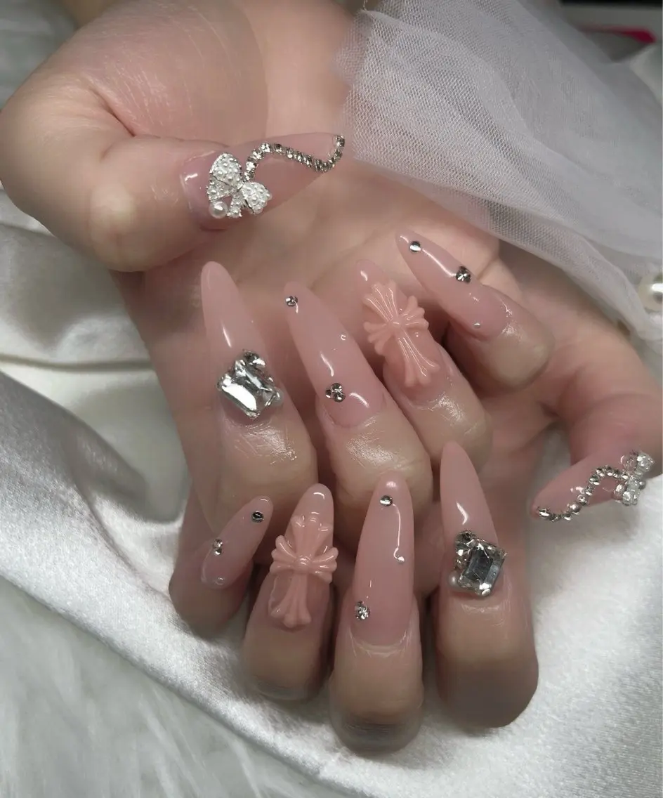 ネイル ハンドネイル YOLO NAILのネイルデザイン