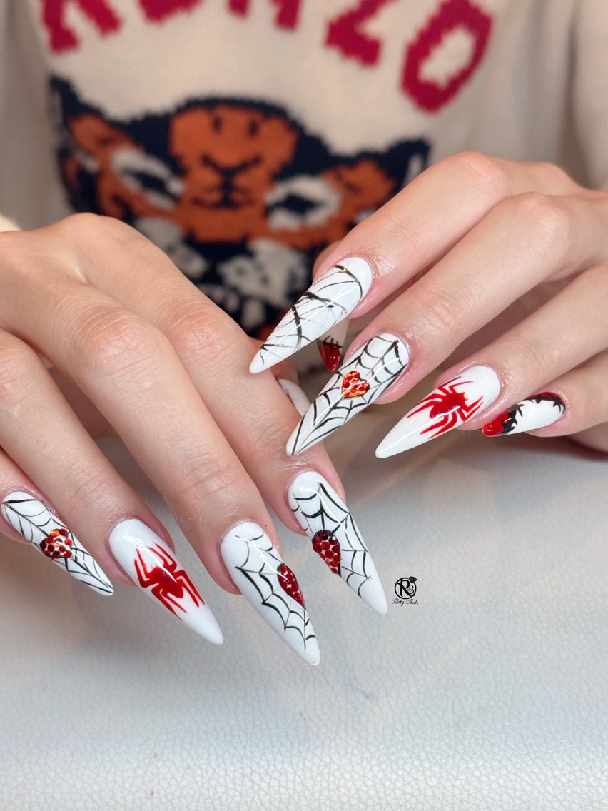ネイル ボルドー ブラウン チークネイル ドット フットネイル ハンドネイル ハンドケア Ruby Nail 霞ヶ関店のネイルデザイン