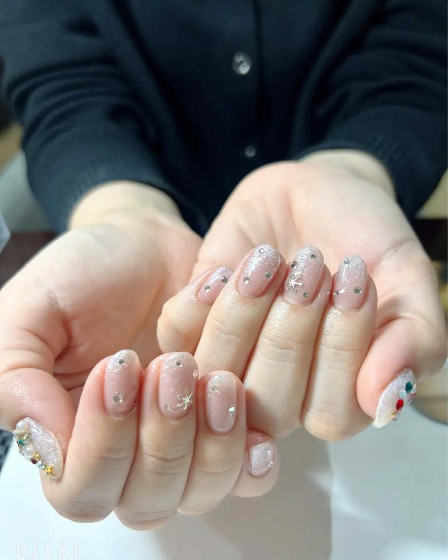 ネイル 冬ネイル クリスマス ハンドネイル 吉野✨ ネイルデザイナー✨のネイルデザイン