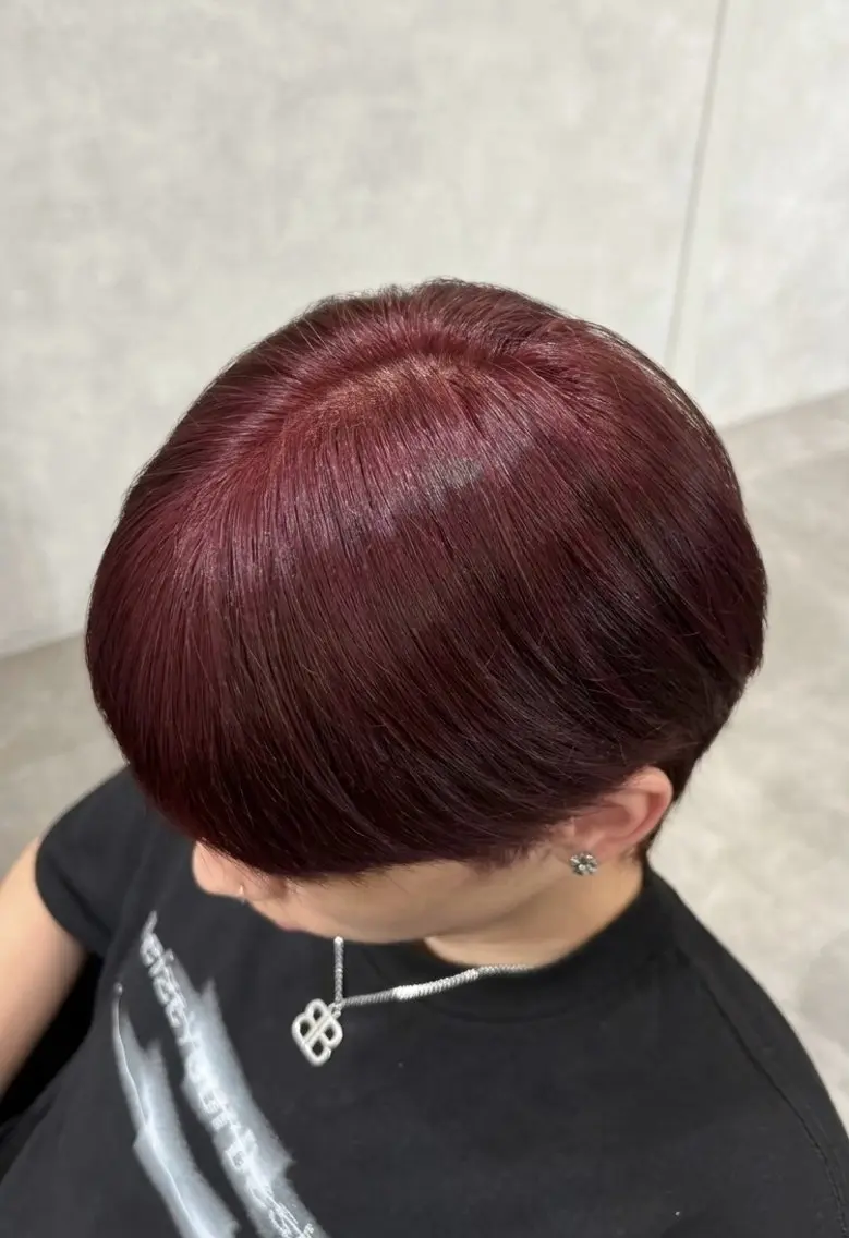 カラー 横田 あいらのヘアスタイル