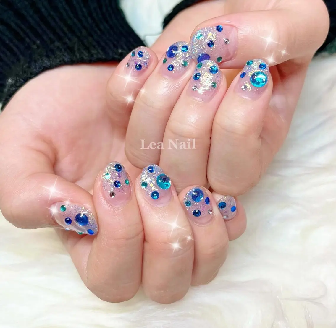 ネイル キラキラネイル ショートネイル Lea Nailのネイルデザイン