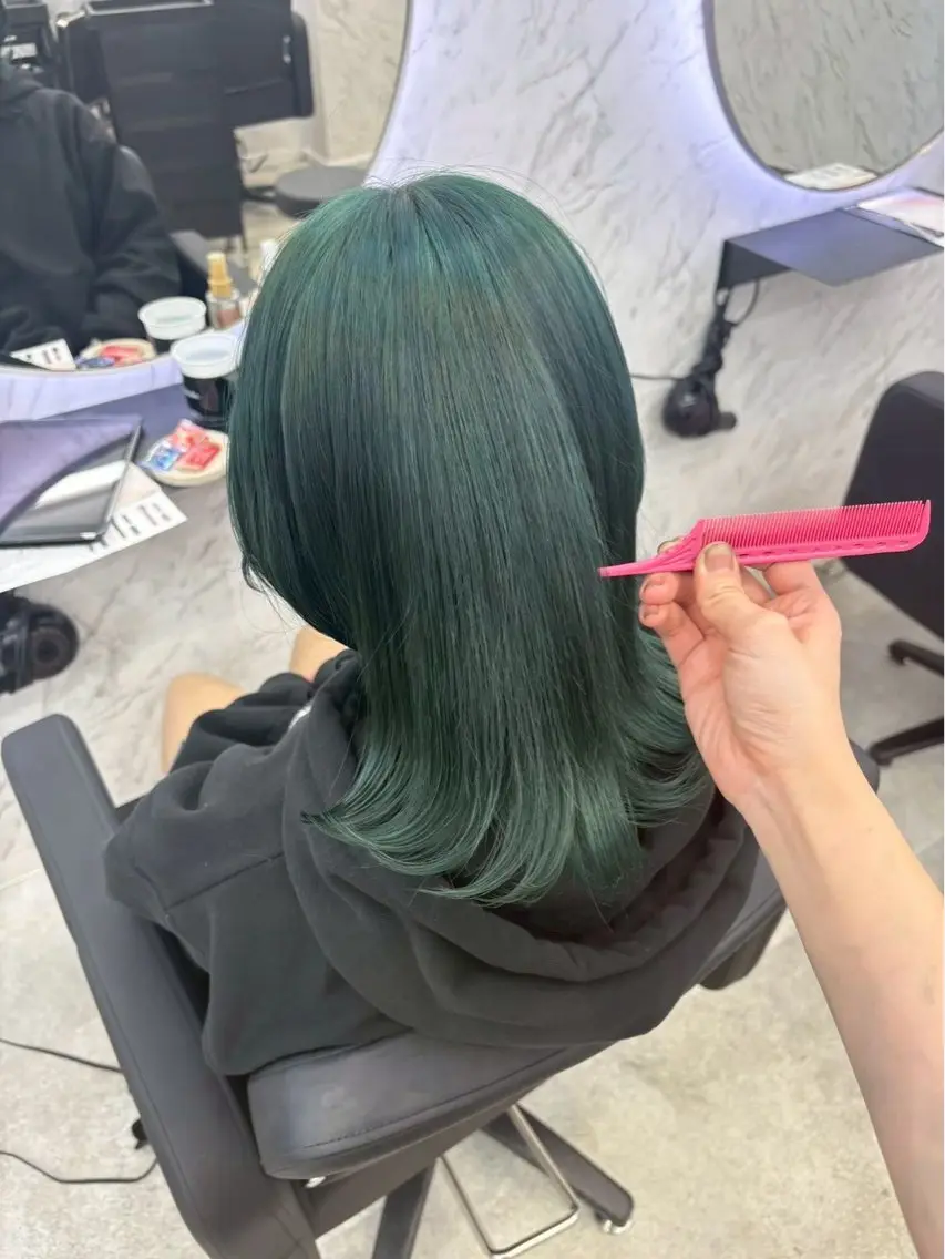 セミロング カット1100円 🛼💞/Rinnaのヘアスタイル