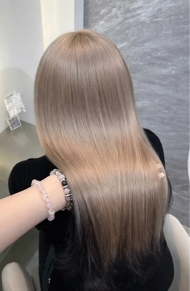 6月限定価格💫【🖤特許技術🖤バイカルテ最高級トリートメント🎀】シャンプーブロー🧴ストレート仕上げෆ‪の写真