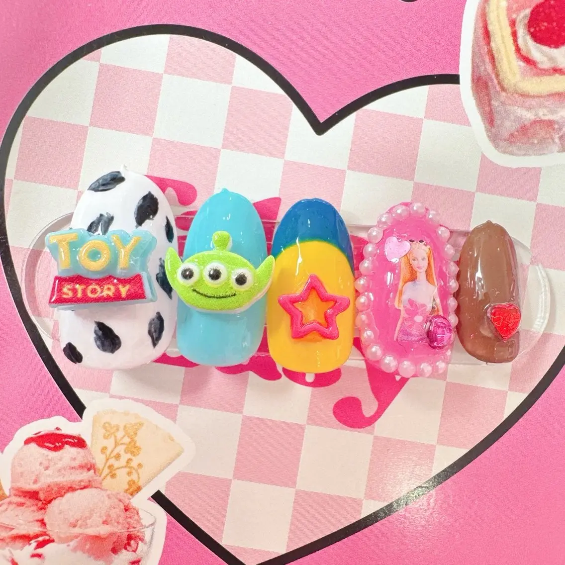 ネイル ハンドネイル MignonReve ♡EIMI🌈のネイルデザイン