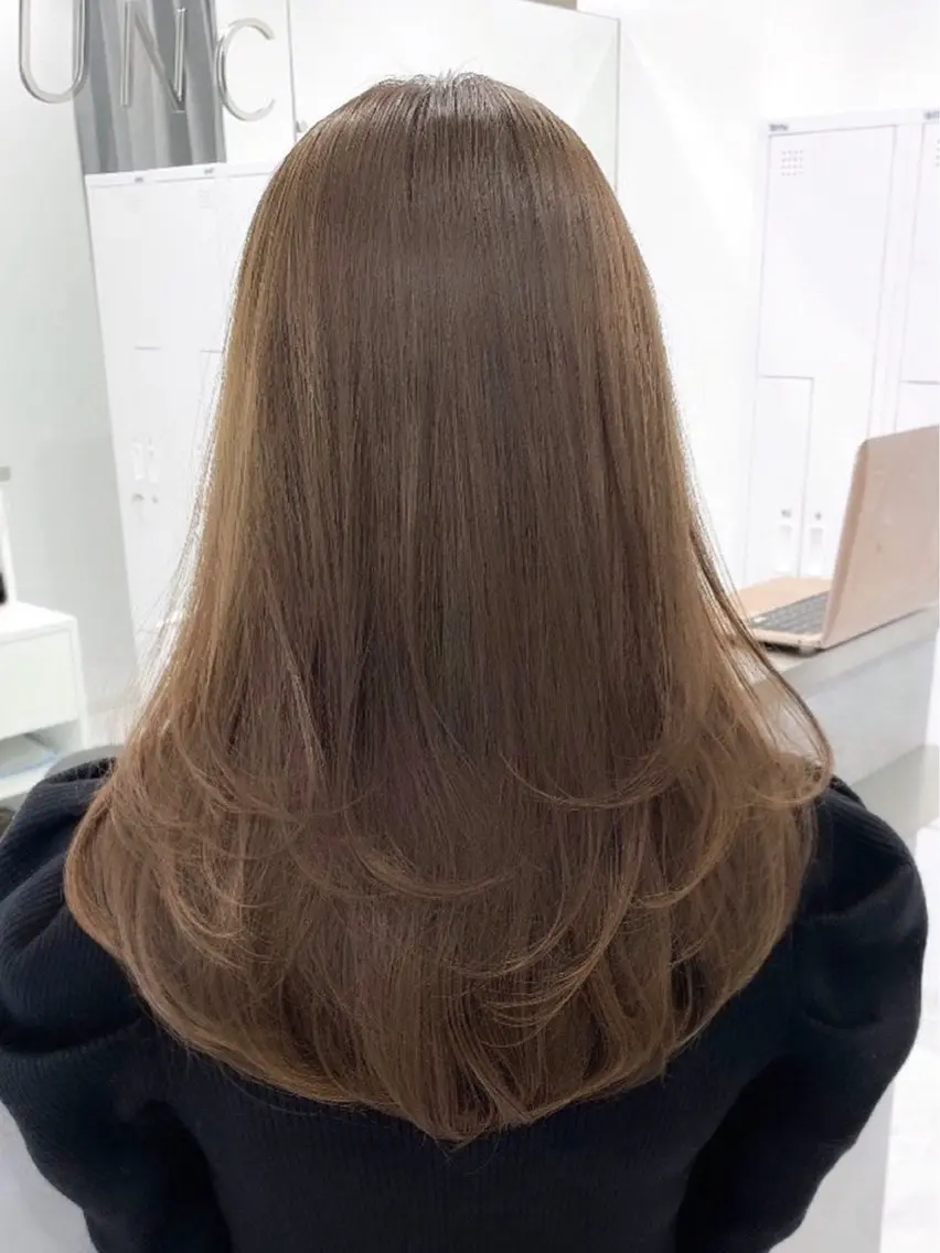 ロング ヘアカラー City/louwe 韓国レイヤーカットのヘアスタイル