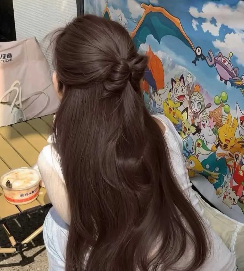 ロング カラー カット ヘアカラー 透明感ベージュ×レイ ヤーカット🎀セナのヘアスタイル