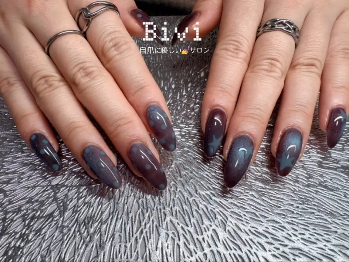 ネイル アートネイル ラメ(グリッター) 持ち込み 冬ネイル ハンドネイル ハンドケア ♡Bivi♡自爪に 優しいネイルサロンのネイルデザイン