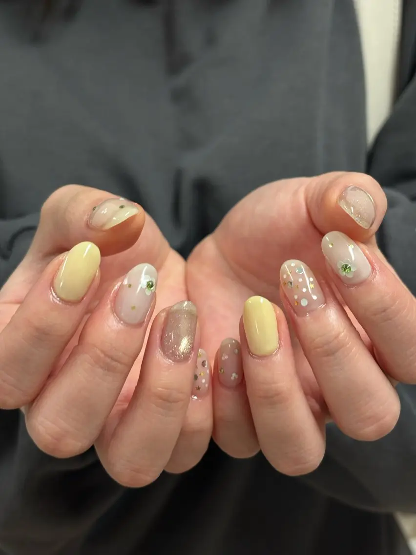 ネイル ハンドネイル Noël 新宿南口 toyonのネイルデザイン