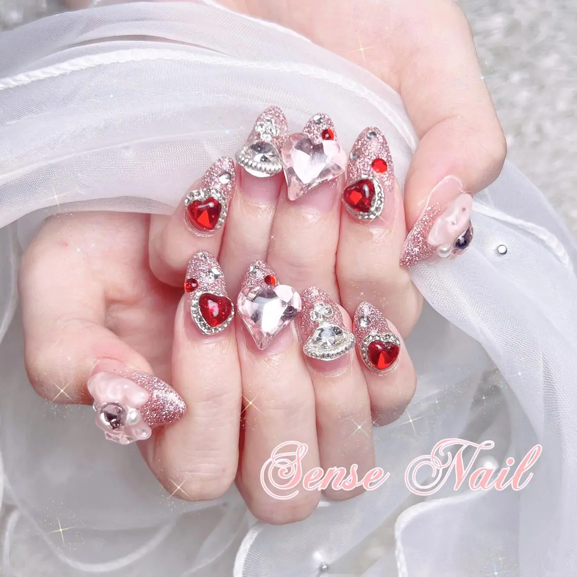 ネイル ハート リボン ハンドネイル ハンドケア Feinn Ink💕のネイルデザイン