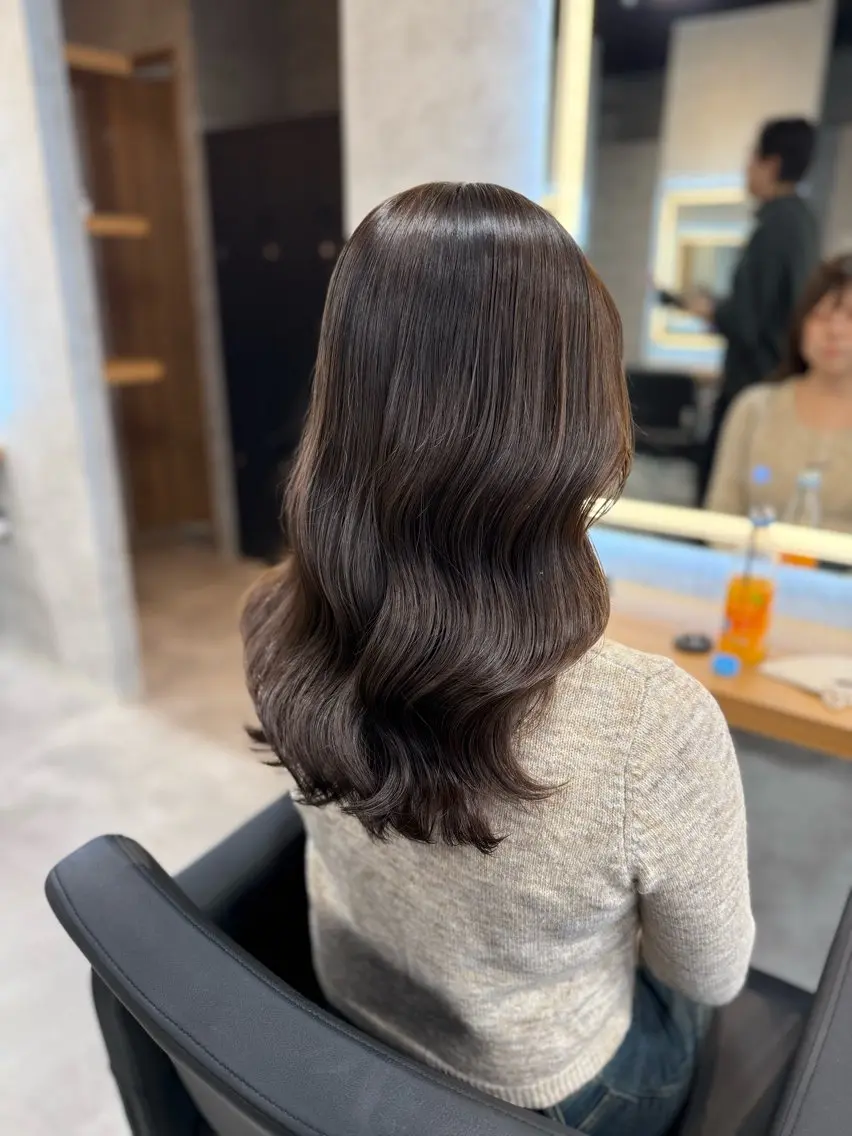 ロング カラー ヘアアレンジ カット ヘアカラー トリートメント ヘアセット レイヤー×透明感カラ ーHAYATOのヘアスタイル