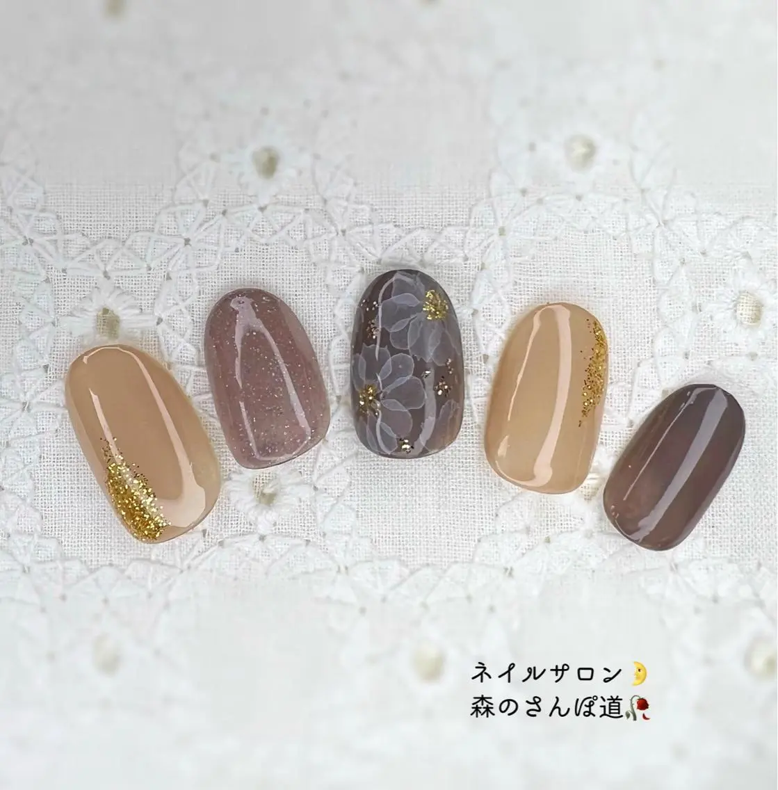 ネイル カジュアル ジェルネイル ガーリー 春ネイル 冬ネイル ハンドネイル ショートネイル 森のさんぽ道のネイルデザイン