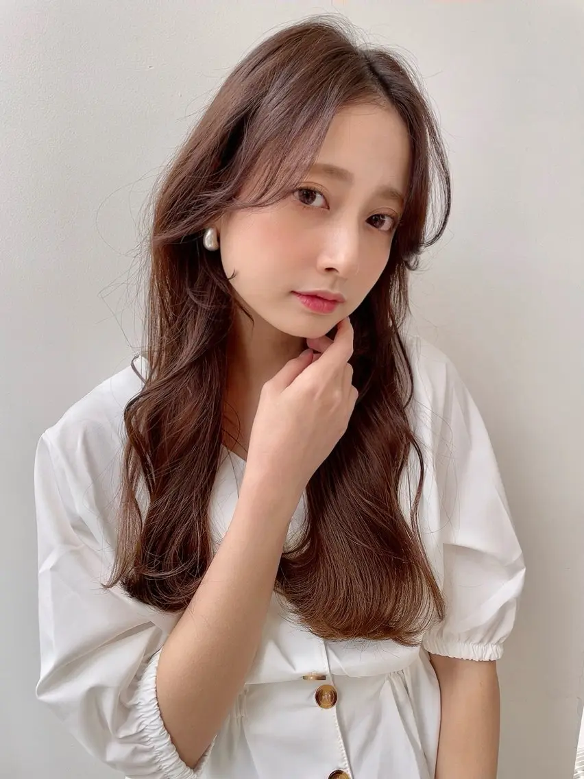 セミロング 顔まわりレイヤー 顔周りカット レイヤーカット カット ヘアカラー 髪質改善× レイヤー/岡田大樹のヘアスタイル