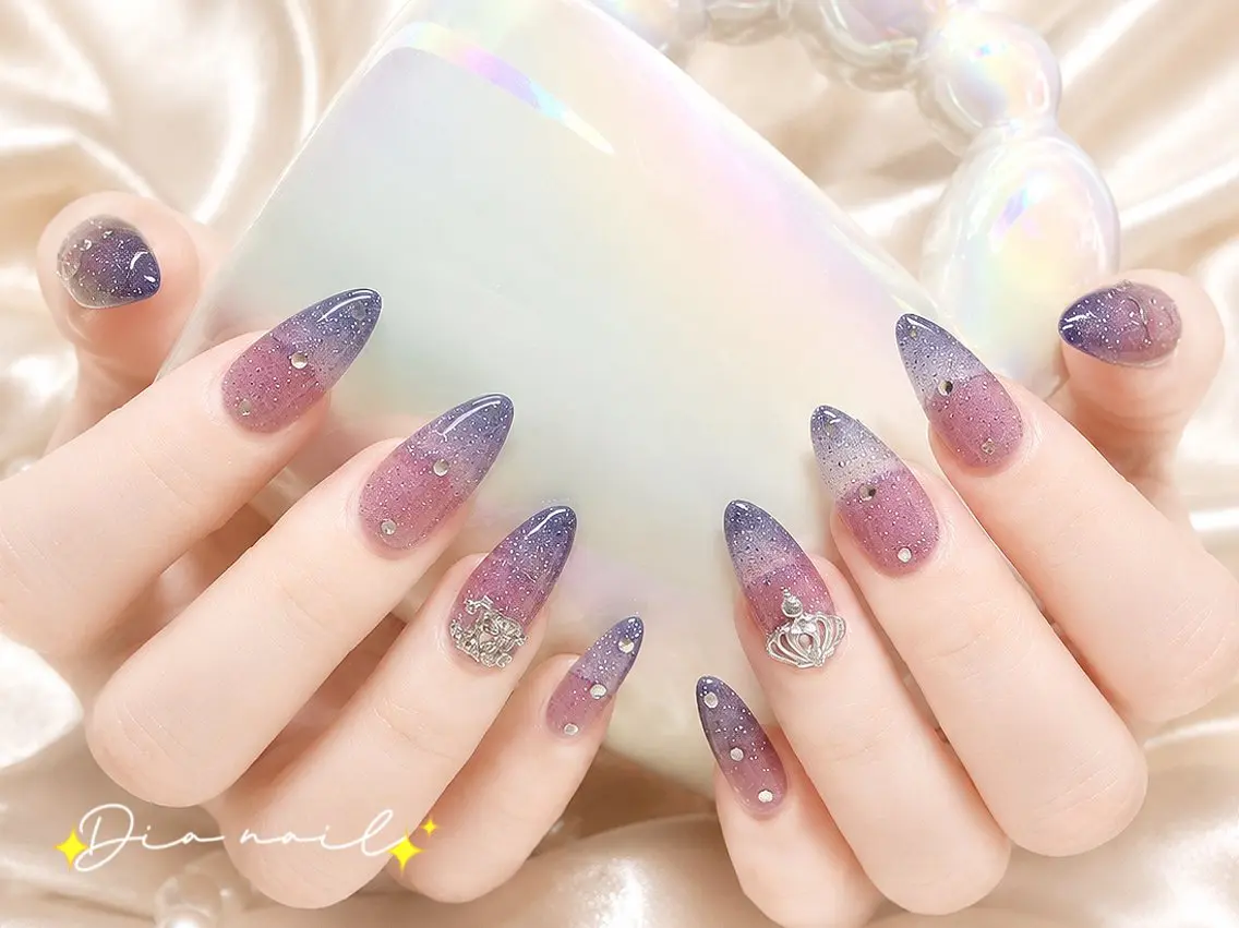 ネイル 韓国ネイル マグネットネイル ニュアンスネイル 夏ネイル ワンホンネイル ハンドネイル Di'a nail ネイルサロンのネイルデザイン