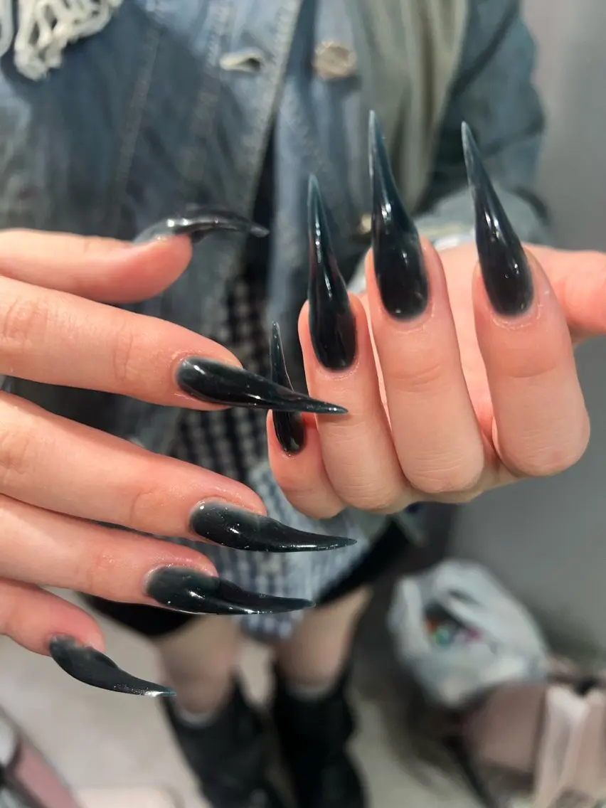 ネイル ハンドネイル Hata nail 🎀個性派ニュアンスのネイルデザイン